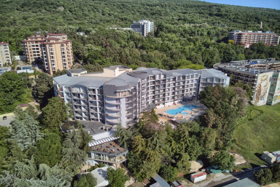 Почивка в хотел ЛУНА 4*, ЗЛАТНИ ПЯСЪЦИ - ЛУНА ****